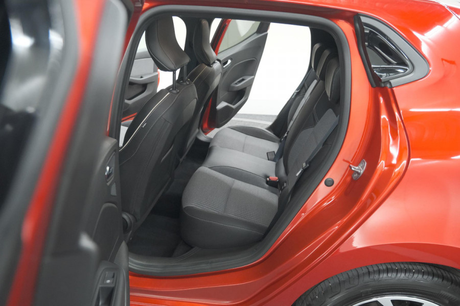 Renault Clio TCe 90 GPF Techno | 360 Camera | Adaptieve Cruise Control | 9.3 Inch Groot Scherm
