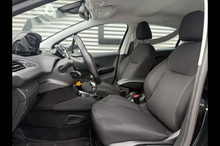 Peugeot 208 1.2 PureTech Blue Lease Executive 2e Eigenaar|Navi|Carplay|PDC|Clima|Cruise|Elek ramen|LM velgen|N.A.P| D-riem vv in 2024 | APK tot 07-2027