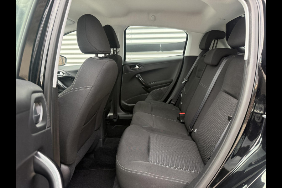 Peugeot 208 1.2 PureTech Blue Lease Executive 2e Eigenaar|Navi|Carplay|PDC|Clima|Cruise|Elek ramen|LM velgen|N.A.P| D-riem vv in 2024 | APK tot 07-2027
