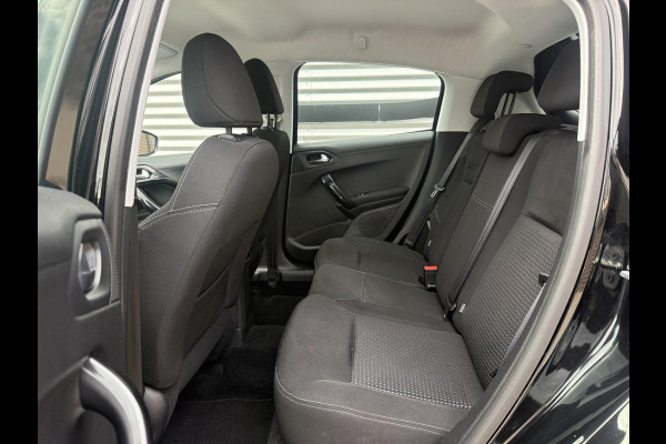 Peugeot 208 1.2 PureTech Blue Lease Executive 2e Eigenaar|Navi|Carplay|PDC|Clima|Cruise|Elek ramen|LM velgen|N.A.P| D-riem vv in 2024 | APK tot 07-2027