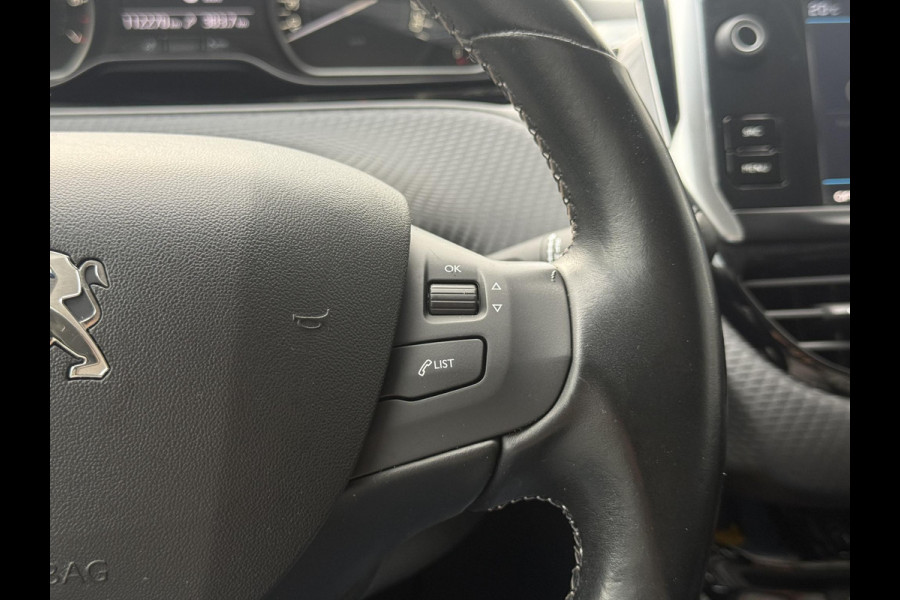 Peugeot 208 1.2 PureTech Blue Lease Executive 2e Eigenaar|Navi|Carplay|PDC|Clima|Cruise|Elek ramen|LM velgen|N.A.P| D-riem vv in 2024 | APK tot 07-2027