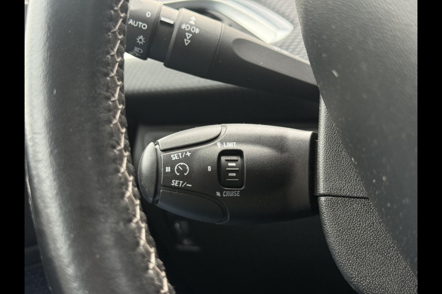 Peugeot 208 1.2 PureTech Blue Lease Executive 2e Eigenaar|Navi|Carplay|PDC|Clima|Cruise|Elek ramen|LM velgen|N.A.P| D-riem vv in 2024 | APK tot 07-2027