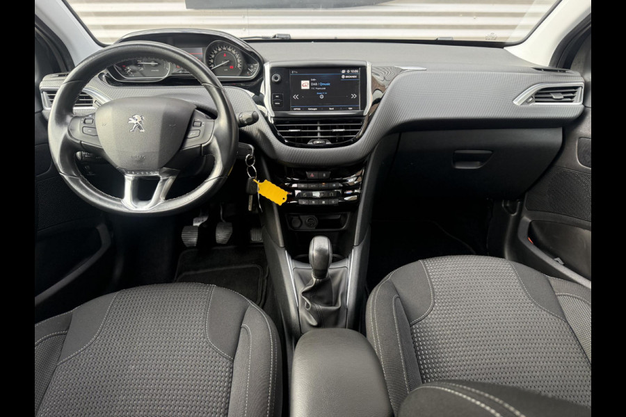 Peugeot 208 1.2 PureTech Blue Lease Executive 2e Eigenaar|Navi|Carplay|PDC|Clima|Cruise|Elek ramen|LM velgen|N.A.P| D-riem vv in 2024 | APK tot 07-2027