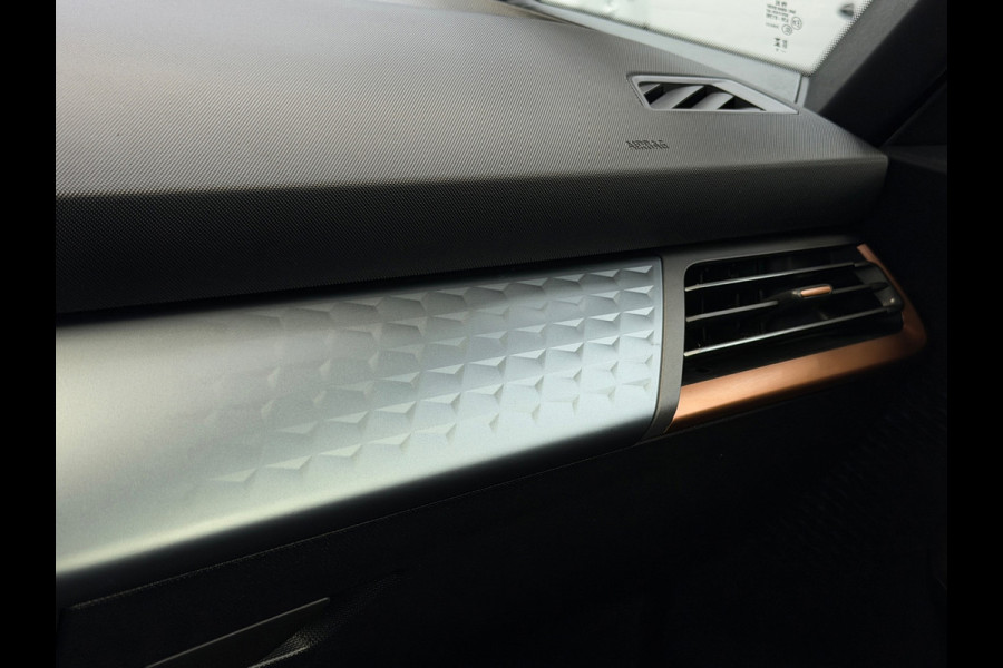 CUPRA Born Essential 62 kWh CarPlay 204 pk