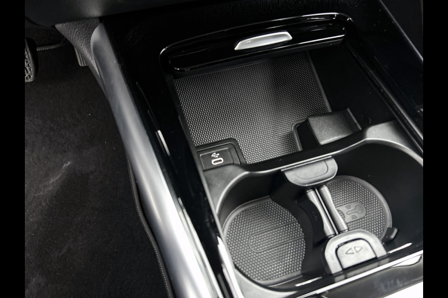 Mercedes-Benz GLA 250 e Business Line | Stoelverwarming | Elektrische Achterklep | LED Koplampen | Inclusief 24 maanden MB Certified garantie voor Europa.