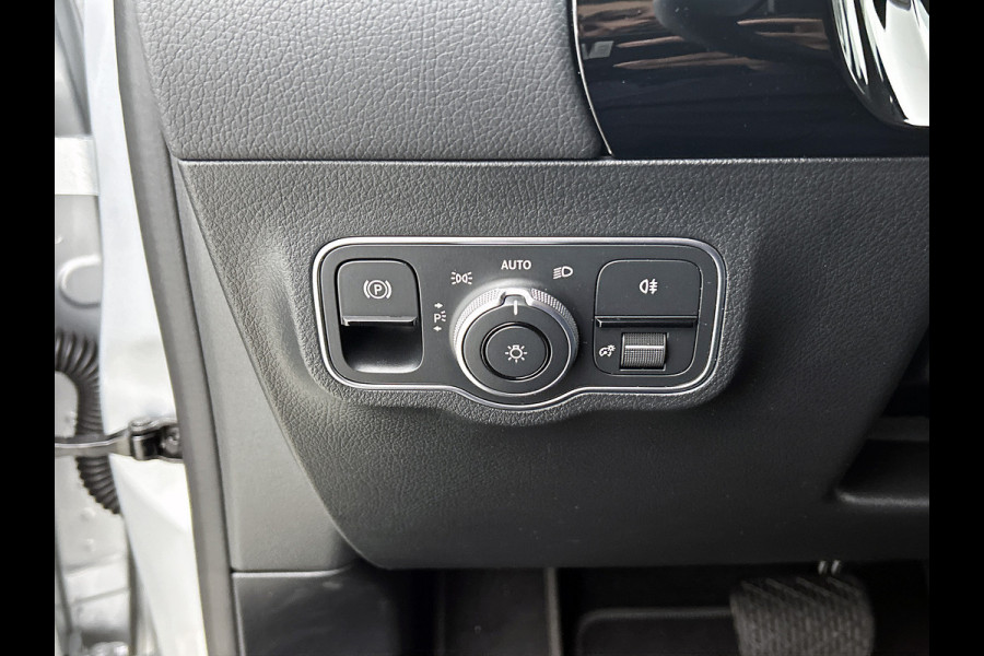 Mercedes-Benz GLA 250 e Business Line | Stoelverwarming | Elektrische Achterklep | LED Koplampen | Inclusief 24 maanden MB Certified garantie voor Europa.