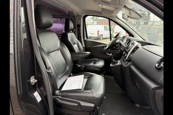 Renault Trafic 2.0 dCi 145pk T29 L2H1 Luxe DC 5 persoons / vaste prijs rijklaar € 17.950 ex btw / lease vanaf € 302 / euro 6 / bpm vrij / zwart metallic / leer / airco / cruise / navi / camera !