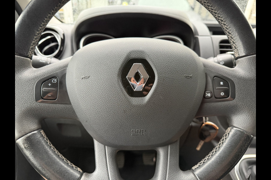 Renault Trafic 2.0 dCi 145pk T29 L2H1 Luxe DC 5 persoons / vaste prijs rijklaar € 17.950 ex btw / lease vanaf € 302 / euro 6 / bpm vrij / zwart metallic / leer / airco / cruise / navi / camera !