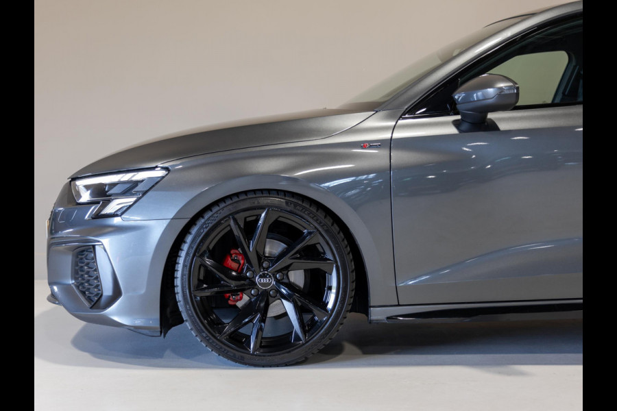 Audi A3 Sportback 35 TFSI S-Line edition / 150pk / NAP / Panorama dak / Adaptieve cruise control /