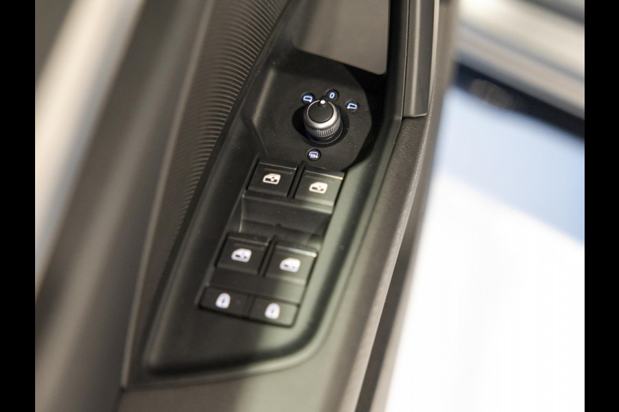 Audi A3 Sportback 35 TFSI S-Line edition / 150pk / NAP / Panorama dak / Adaptieve cruise control /