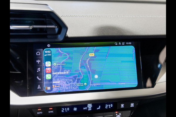 Audi A3 Sportback 35 TFSI S-Line edition / 150pk / NAP / Panorama dak / Adaptieve cruise control /