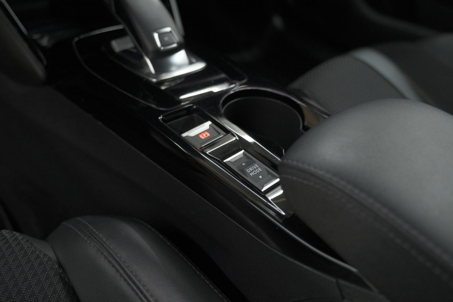 Peugeot 208 PureTech 100 EAT8 GT-Line | Camera | Keyless Entry | Navigatie | Parkeersensoren | Apple Carplay