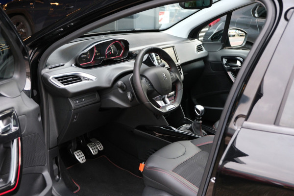 Peugeot 2008 1.2 PureTech GT-Line *PANORAMADAK* UNIEK 28.190km!! Navi/Camera Origineel Nederlands