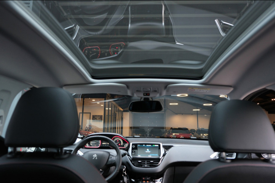 Peugeot 2008 1.2 PureTech GT-Line *PANORAMADAK* UNIEK 28.190km!! Navi/Camera Origineel Nederlands