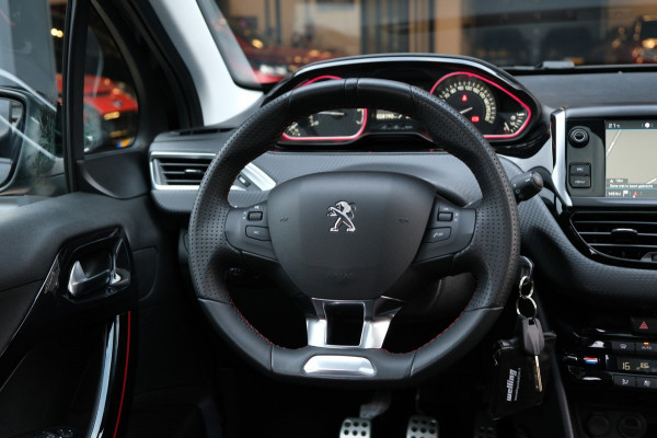 Peugeot 2008 1.2 PureTech GT-Line *PANORAMADAK* UNIEK 28.190km!! Navi/Camera Origineel Nederlands