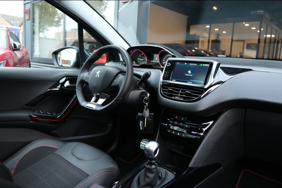 Peugeot 2008 1.2 PureTech GT-Line *PANORAMADAK* UNIEK 28.190km!! Navi/Camera Origineel Nederlands