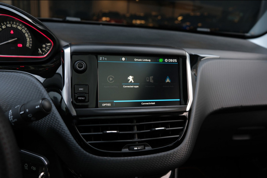 Peugeot 2008 1.2 PureTech GT-Line *PANORAMADAK* UNIEK 28.190km!! Navi/Camera Origineel Nederlands