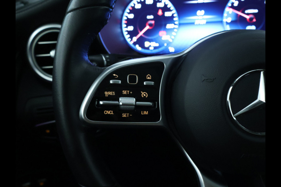 Mercedes-Benz GLC 300 e 4MATIC Premium Plus | Panoramadak | Trekhaak | Nightpakket | Inclusief 24 maanden Mercedes-Benz Certified garantie voor Europa. garage-sale