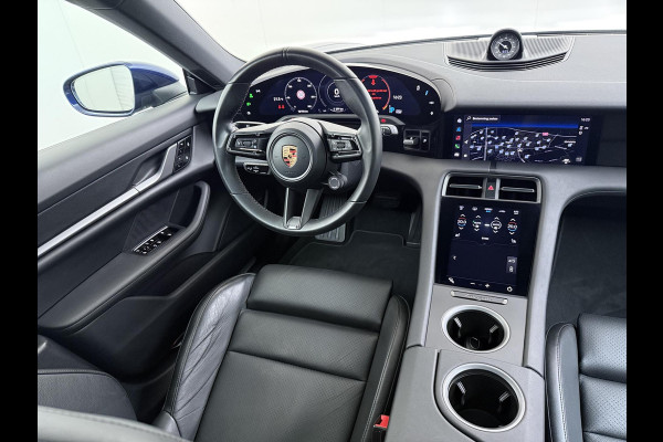 Porsche Taycan 4S Performance 84 kWh SOH 91%| VAN: 56.900,- VOOR: 53.877,- UW HERFSTVOORDEEL: 3.023,-| 18 VOUDIGE STOELVERSTELLING| PORSCHE DEALER ONDERHOUDEN| ORIG. NL NAP 1STE EIGENAAR| 360 CAM| PANORAMADAK|