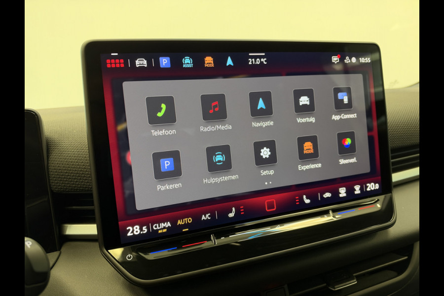 Volkswagen T-Roc 1.5 eTsi R-Line First Edition IQ-light Adaptive-Cruise