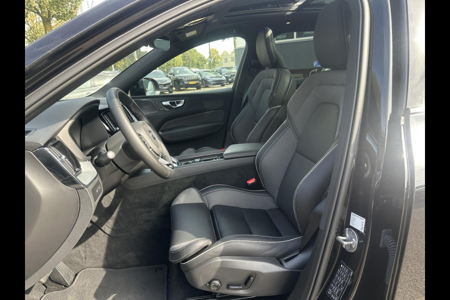 Volvo XC60 2.0 T6 Plug-in hybrid AWD Plus Black Edition SHOWROOM PRIJS VAN €51.900,- NU VOOR SLECHTS €49.877,- | LUCHTVERING | ELEK. TREKHAAK | STOEL + STOELVERWARMING | ACHTERBANK VERWAMRD | HARMAN KARDON | RIJKLAAR | FABRIEKS GARANTIE T/M 7-2027 | PANO |