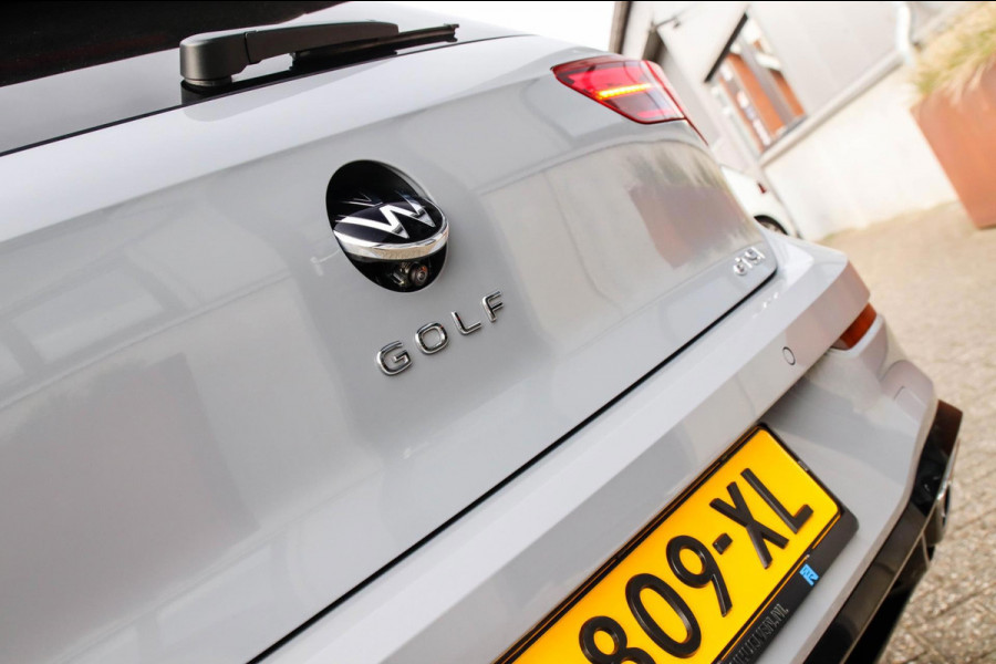 Volkswagen Golf 1.5 eTSI R-Line 150pk DSG 1e Eig|Panoramadak|Virtual Cockpit|IQ LED|Kuipstoelen|NAVI|ACC|DCC|Camera|CarPlay|18inch