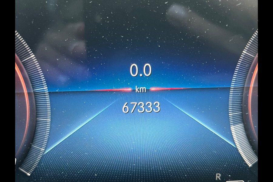 Mercedes-Benz B-Klasse 180 Launch Edition LAGE KM