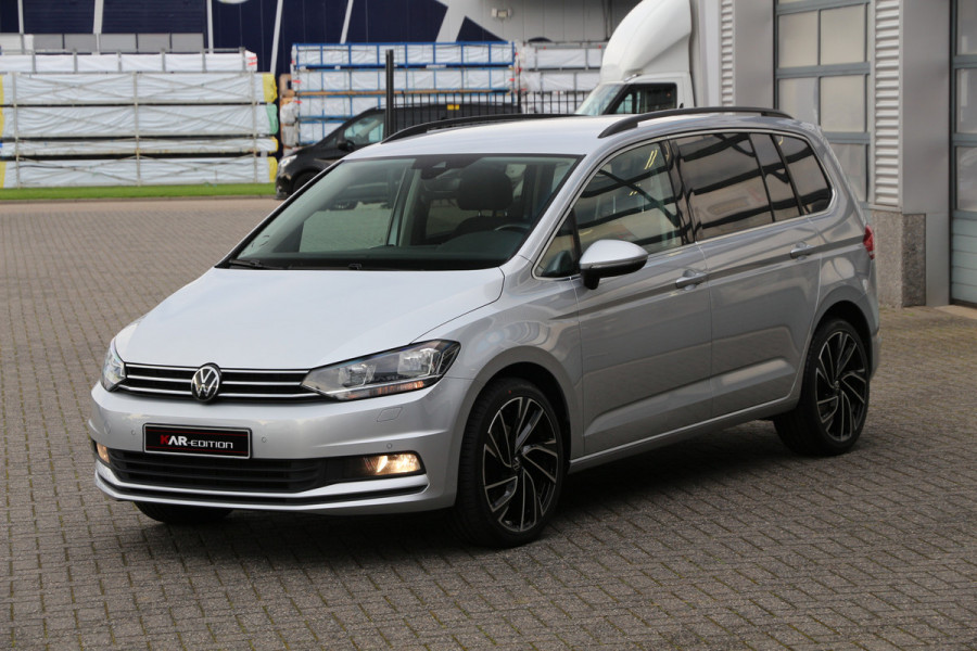 Volkswagen Touran 2.0 TDI 150 | Aut. | Grijs kenteken | Virtual | Cruise | Clima..