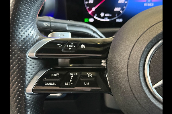 Mercedes-Benz A-Klasse 180 AMG Black Line, Automaat, Panoramadak, Navi, Camera