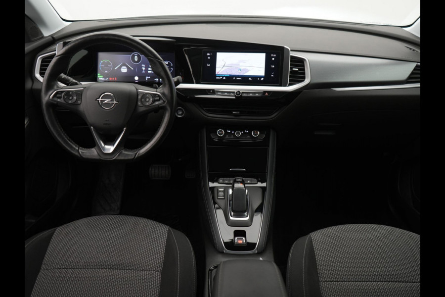 Opel Grandland 1.6 Turbo Plug-In Hybrid Business Edition - Automaat - Navi - Winterpakket - Camera - Parkeerhulp