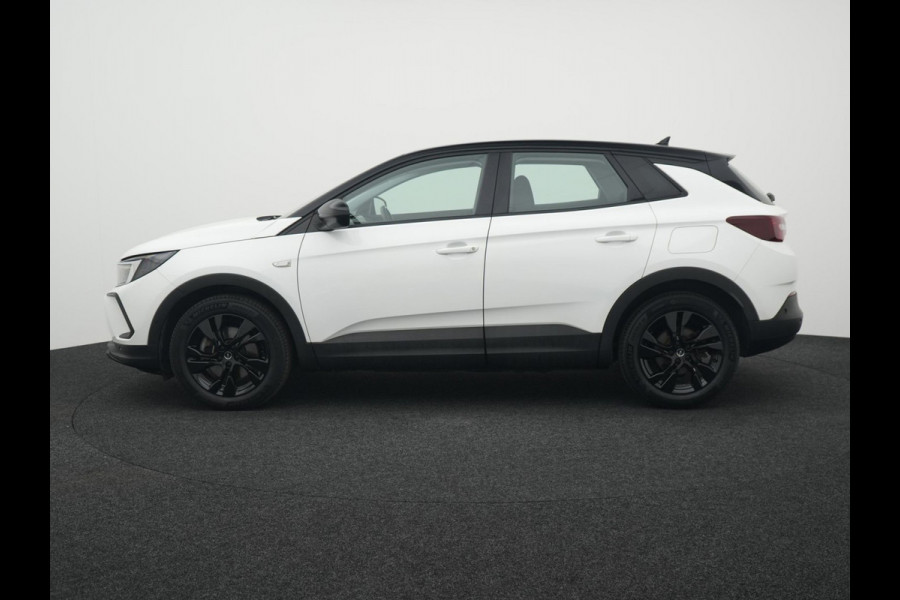 Opel Grandland 1.6 Turbo Plug-In Hybrid Business Edition - Automaat - Navi - Winterpakket - Camera - Parkeerhulp