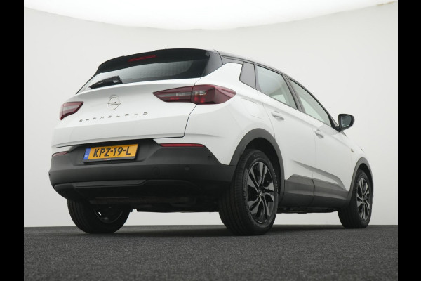 Opel Grandland 1.6 Turbo Plug-In Hybrid Business Edition - Automaat - Navi - Winterpakket - Camera - Parkeerhulp