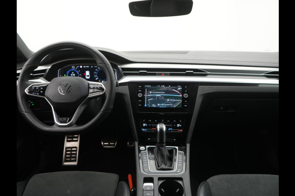 Volkswagen Arteon 1.4 TSI eHybrid R-Line Business+ - Automaat - Winterpakket - Navi - Org.NL