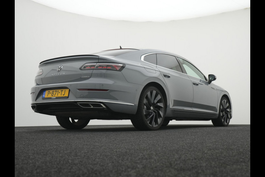 Volkswagen Arteon 1.4 TSI eHybrid R-Line Business+ - Automaat - Winterpakket - Navi - Org.NL