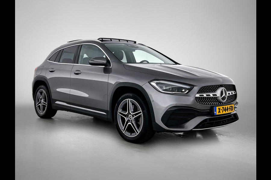 Mercedes-Benz GLA 250 e AMG Plug-In Hybride | AMG-Line IN en Exterieur | Sfeefverlichting| Chroompakket |  Navigatie | Panorama-schuifkanteldak | Stoelverwarming | 24 Maanden Mercedes-Benz Certified garantie.