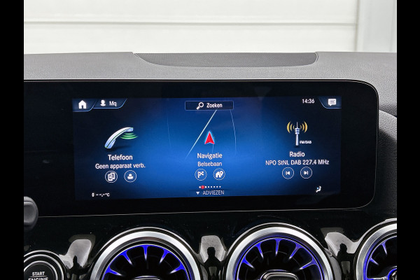 Mercedes-Benz GLA 250 e AMG Plug-In Hybride | AMG-Line IN en Exterieur | Sfeefverlichting| Chroompakket |  Navigatie | Panorama-schuifkanteldak | Stoelverwarming | 24 Maanden Mercedes-Benz Certified garantie.