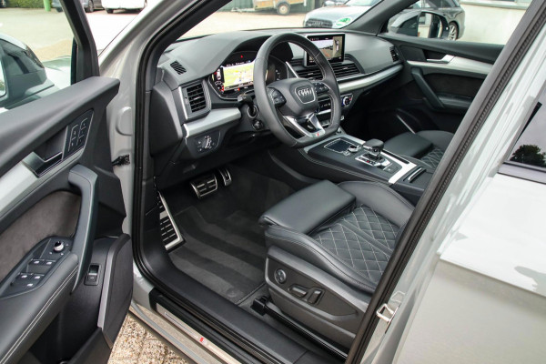 Audi SQ5 3.0TFSI Q5 Quattro S-Line 354pk Automaat DLR|Quantum|Kuipstoelen|Panoramadak|Virtual Cockpit|360 Camera|Black Pack|21inch