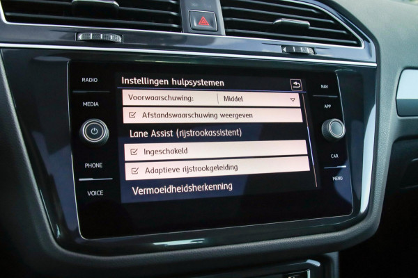 Volkswagen Tiguan 2.0TSI 4Motion Highline R-Line 180pk DSG 1e Eig|DLR|Panoramadak|Virtual Cockpit|LED Plus|360 Camera|ACC|Trekhaak