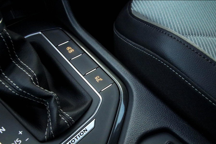 Volkswagen Tiguan 2.0TSI 4Motion Highline R-Line 180pk DSG 1e Eig|DLR|Panoramadak|Virtual Cockpit|LED Plus|360 Camera|ACC|Trekhaak