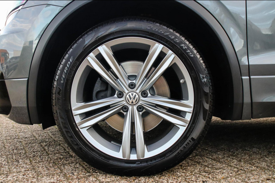 Volkswagen Tiguan 2.0TSI 4Motion Highline R-Line 180pk DSG 1e Eig|DLR|Panoramadak|Virtual Cockpit|LED Plus|360 Camera|ACC|Trekhaak
