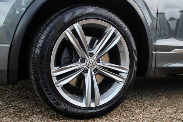 Volkswagen Tiguan 2.0TSI 4Motion Highline R-Line 180pk DSG 1e Eig|DLR|Panoramadak|Virtual Cockpit|LED Plus|360 Camera|ACC|Trekhaak