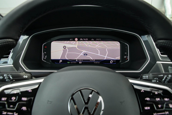 Volkswagen Tiguan 1.5TSI R-Line Business+ 150pk DSG Panoramadak|Virtual Cockpit|IQ LED Plus|NAVI|ACC|Lane+Side|Harman Kardon|Black