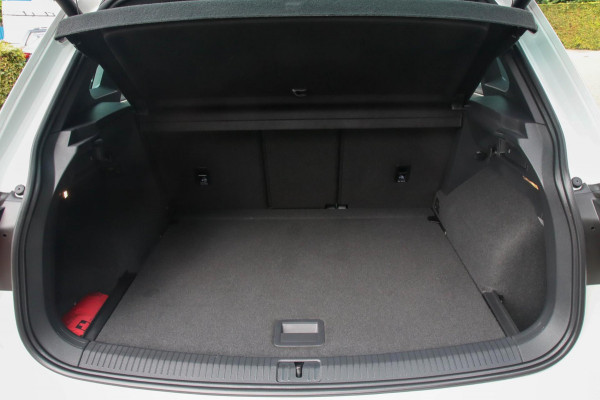 Volkswagen Tiguan 1.5TSI R-Line Business+ 150pk DSG Panoramadak|Virtual Cockpit|IQ LED Plus|NAVI|ACC|Lane+Side|Harman Kardon|Black