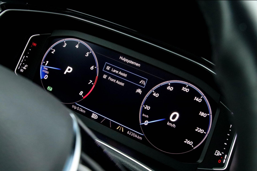 Volkswagen T-Roc 2.0TSI 4Motion Sport 190pk DSG! 1e|DLR|Panoramadak|Virtual Cockpit|LED Plus|Sportstoelen|PDC|CarPlay|Beats|18inch