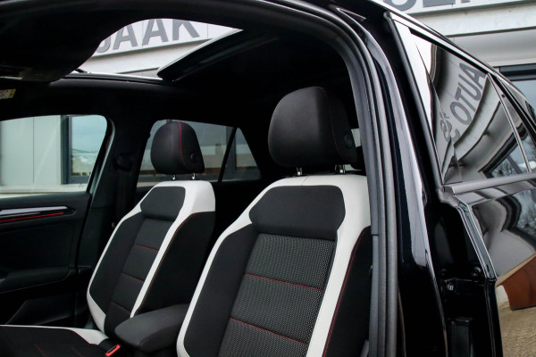 Volkswagen T-Roc 2.0TSI 4Motion Sport 190pk DSG! 1e|DLR|Panoramadak|Virtual Cockpit|LED Plus|Sportstoelen|PDC|CarPlay|Beats|18inch