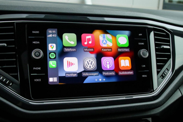 Volkswagen T-Roc 2.0TSI 4Motion Sport 190pk DSG! 1e|DLR|Panoramadak|Virtual Cockpit|LED Plus|Sportstoelen|PDC|CarPlay|Beats|18inch