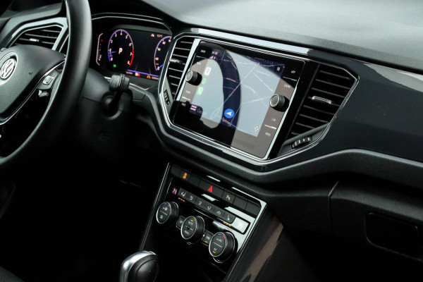 Volkswagen T-Roc 2.0TSI 4Motion Sport 190pk DSG! 1e|DLR|Panoramadak|Virtual Cockpit|LED Plus|Sportstoelen|PDC|CarPlay|Beats|18inch