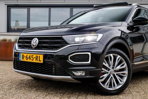 Volkswagen T-Roc 2.0TSI 4Motion Sport 190pk DSG! 1e|DLR|Panoramadak|Virtual Cockpit|LED Plus|Sportstoelen|PDC|CarPlay|Beats|18inch