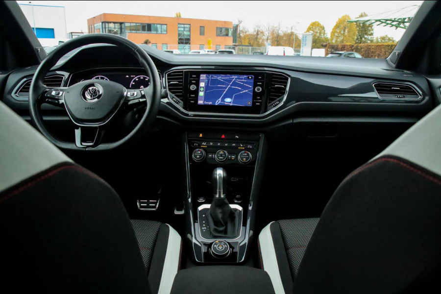 Volkswagen T-Roc 2.0TSI 4Motion Sport 190pk DSG! 1e|DLR|Panoramadak|Virtual Cockpit|LED Plus|Sportstoelen|PDC|CarPlay|Beats|18inch