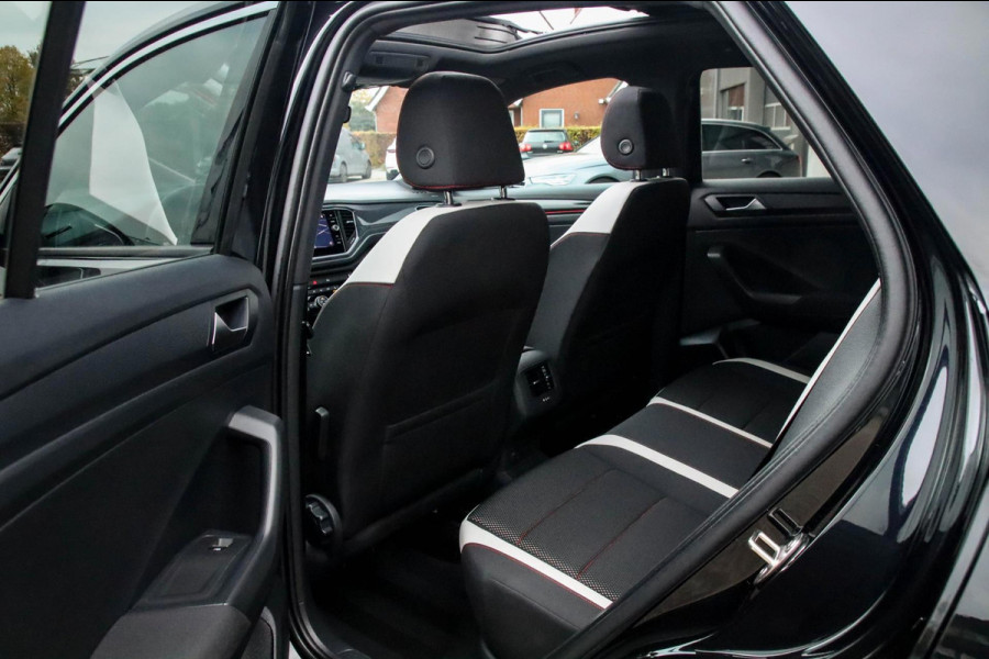 Volkswagen T-Roc 2.0TSI 4Motion Sport 190pk DSG! 1e|DLR|Panoramadak|Virtual Cockpit|LED Plus|Sportstoelen|PDC|CarPlay|Beats|18inch